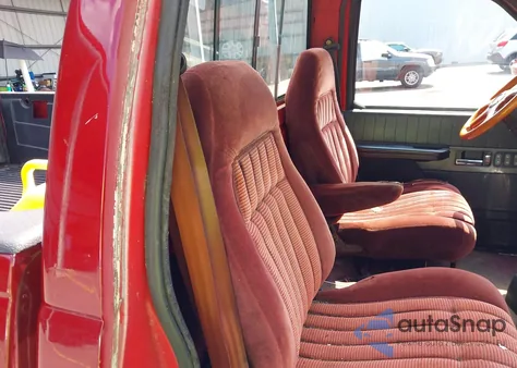 1990 Chevrolet Gmt-400 C1500 from USA, damaged, VIN 1GCDC14K3LZ128579